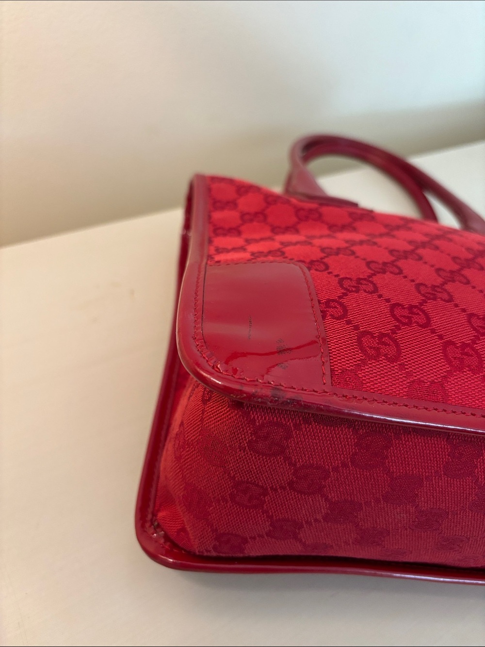 GUCCI VINTAGE RED CANVAS HANDBAG - Picture 9 of 13